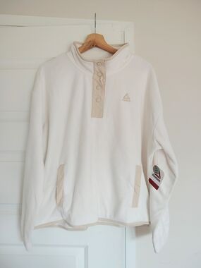 Reebok Women's Fleece Snap-Panel Pullover with Beige Accents